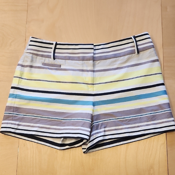 Loft- Striped Women's Shorts- Size 0 - Picture 1 of 4